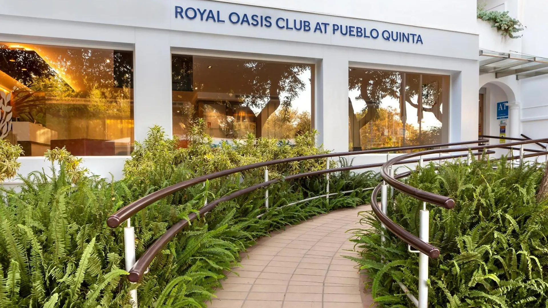 Aparthotel Royal Oasis Club At Pueblo Quinta Benalmádena