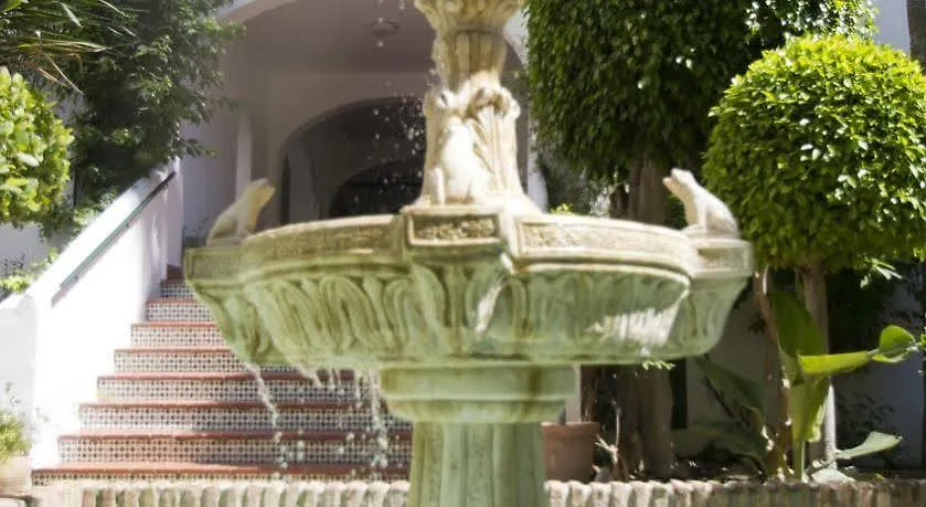 Aparthotel Royal Oasis Club At Pueblo Quinta Benalmádena 3*,
