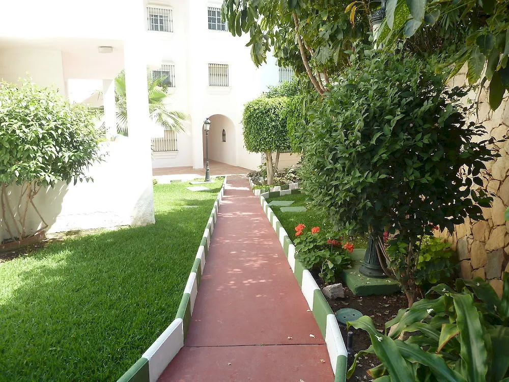 Royal Oasis Club At Pueblo Quinta Apart otel Benalmádena
