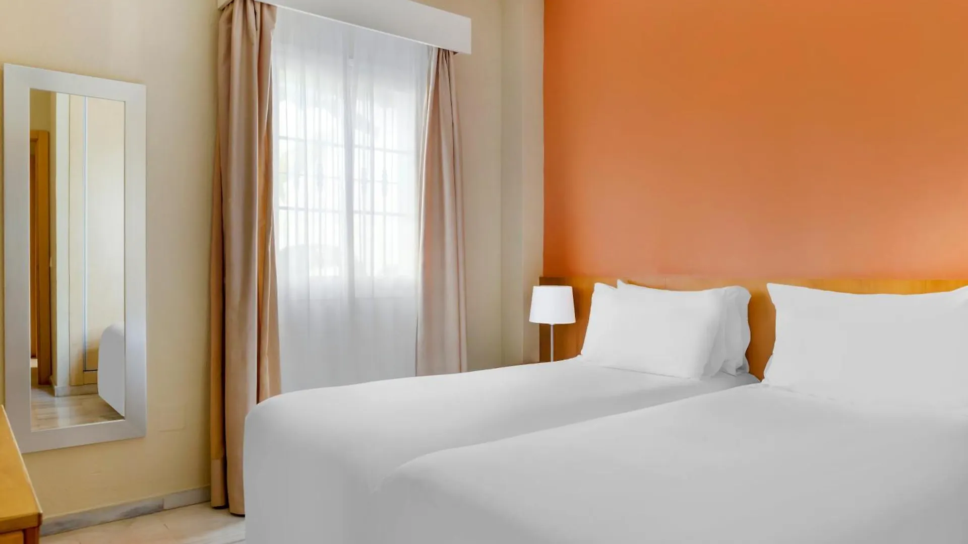 Aparthotel Royal Oasis Club At Pueblo Quinta Benalmádena