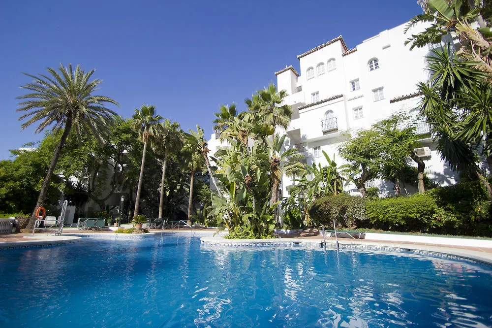 Royal Oasis Club At Pueblo Quinta Aparthotel Benalmadena Spain