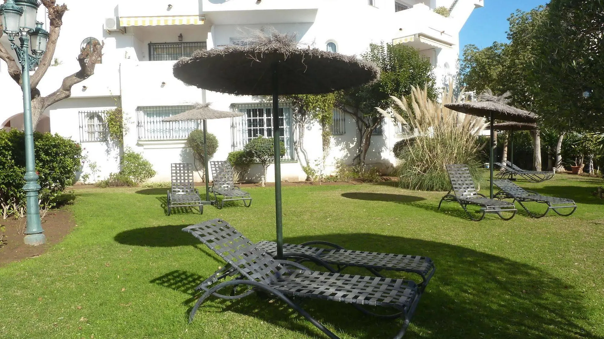***  Royal Oasis Club At Pueblo Quinta Aparthotel Benalmadena Spain